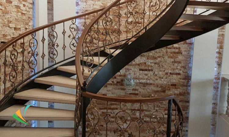 پله چوبی فلری