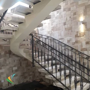 پله پیچ سنگی